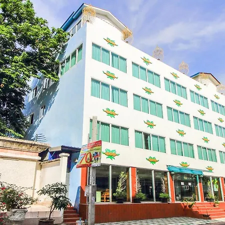 Oyo 410 Diamond Boutique Hostel