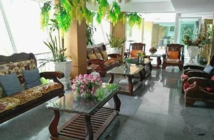 Hotel Oyo 410 Diamond Boutique